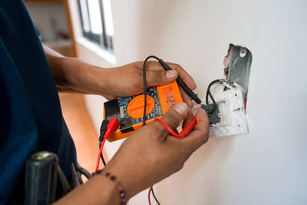 Best Commercial Electrician Services  in St Georges, DE